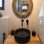 Petalo Aparthotel 4*