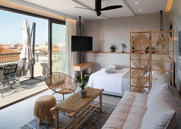 Petalo アパートホテル 4*