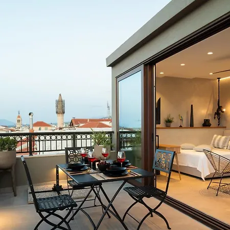 Petalo Aparthotel 4*