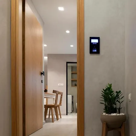 Ξενοδοχείο με διαμερίσματα Petalo 4*