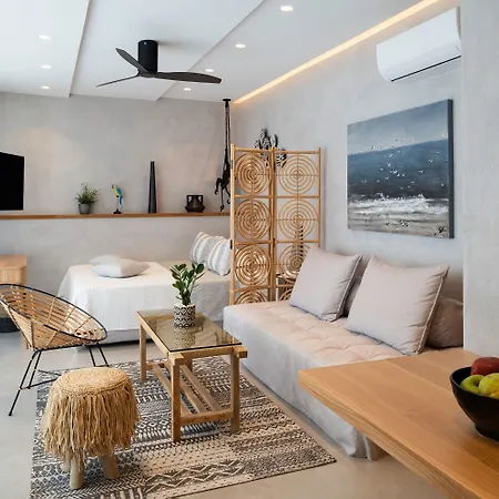 Petalo Aparthotel 4*