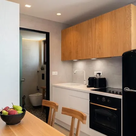 Ξενοδοχείο με διαμερίσματα Petalo 4*