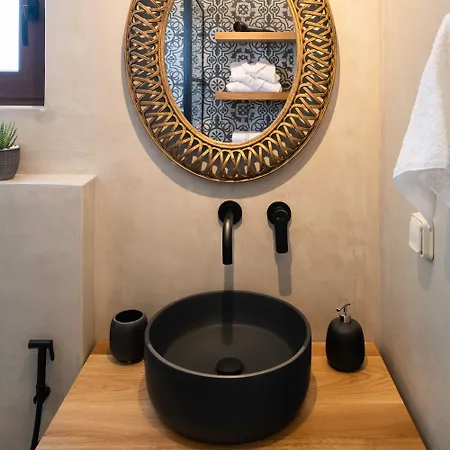 Petalo Lejlighedshotel 4*